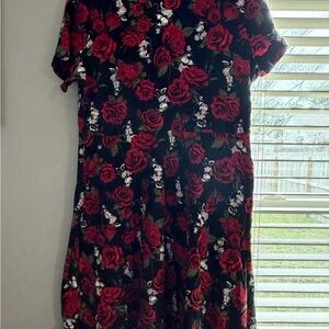 Torrid x Disney rose dress, heart open back, size 2